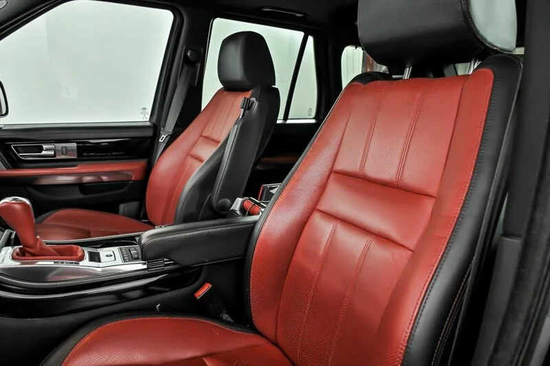 Used 2013 Santorini Black Metallic Land Rover Autobiography image 19