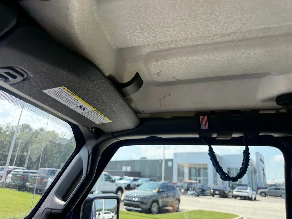 Used 2019 Blue Jeep Unlimited Sport S image 13