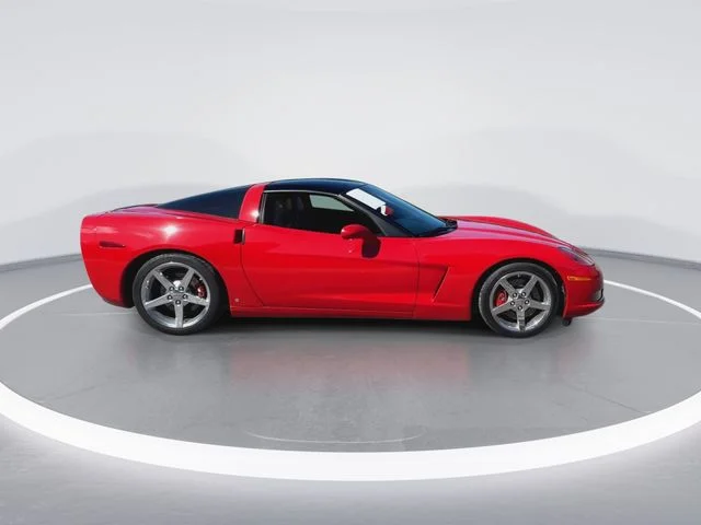 Used 2007 Red Chevrolet Base image 13