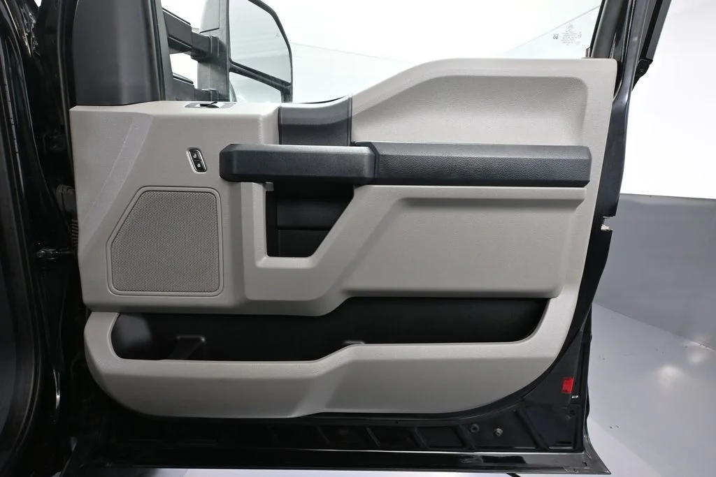 2022 Ford F-350 Super Duty XL - Photo 42