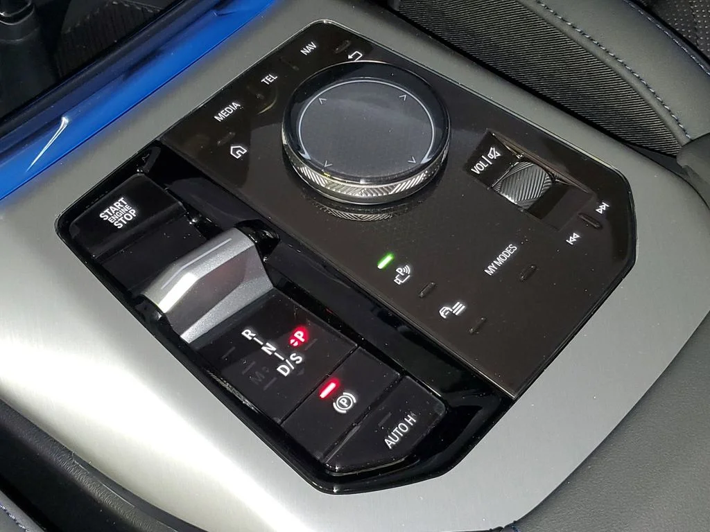 New 2026 Black Sapphire Metallic BMW 30 xDrive image 25