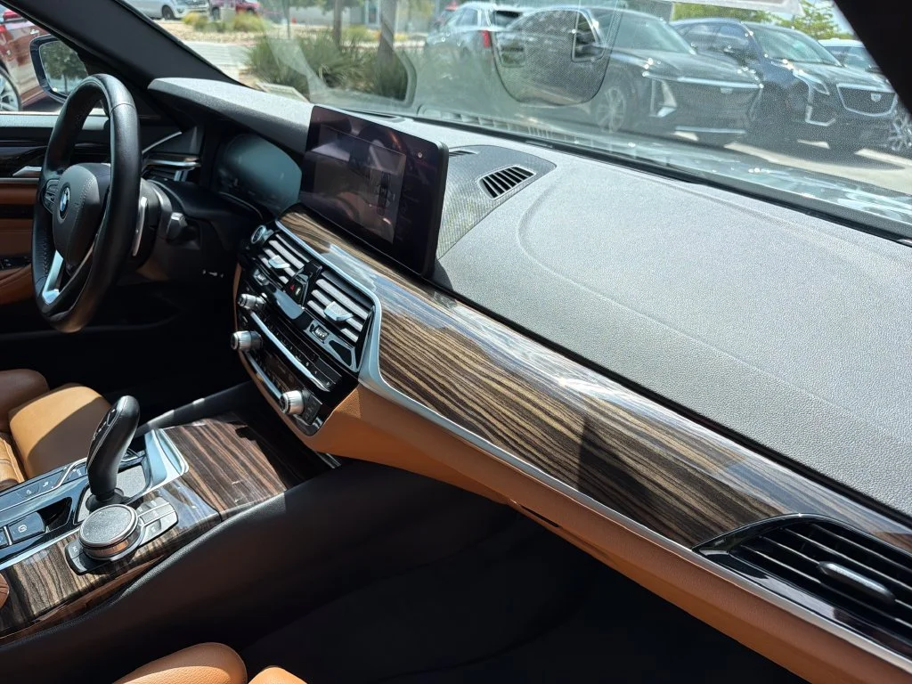 Used 2021 Gray BMW 530i image 36