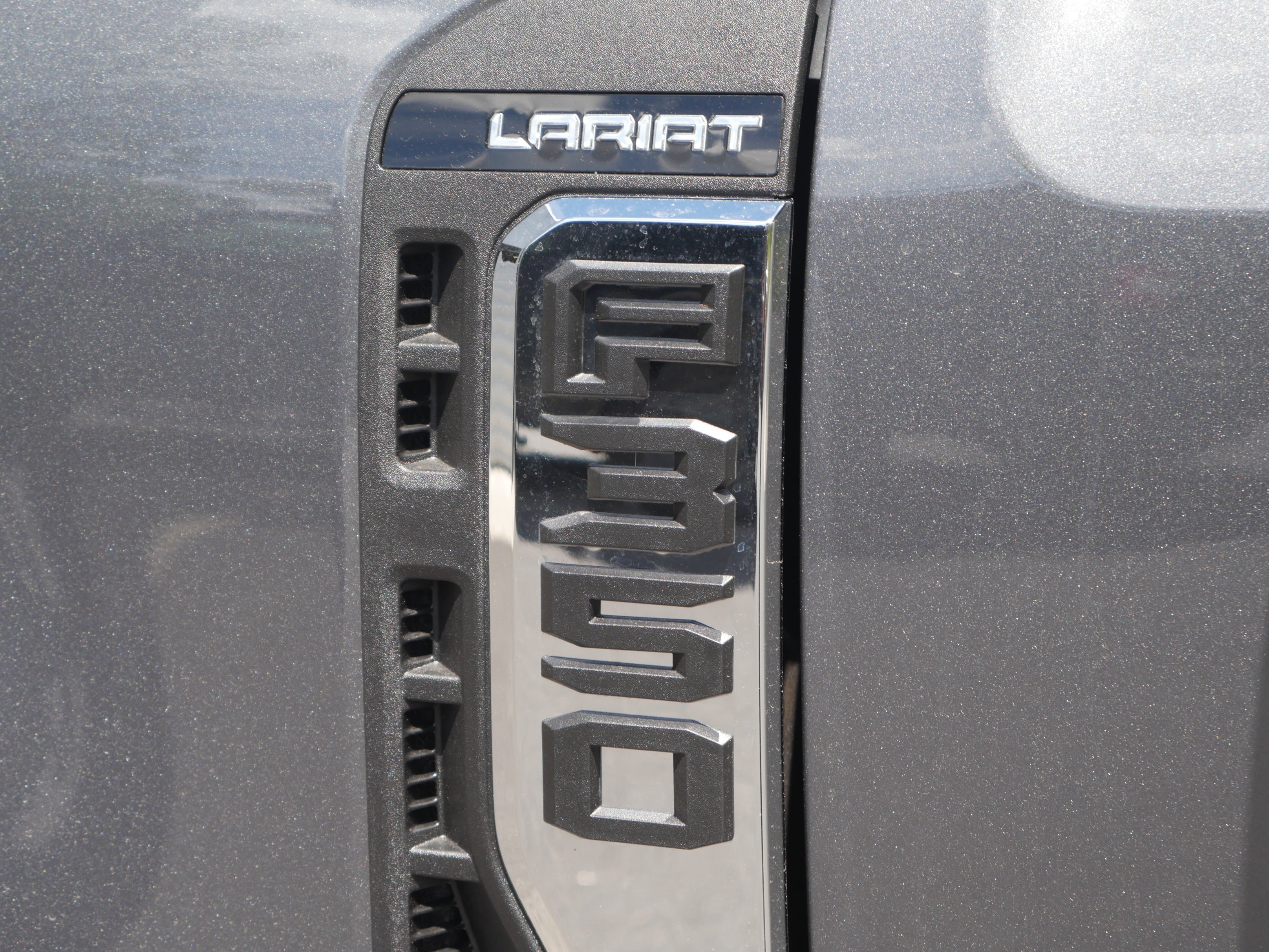 New 2026 Carbonized Gray Metallic Ford F-350® Lariat® image 20