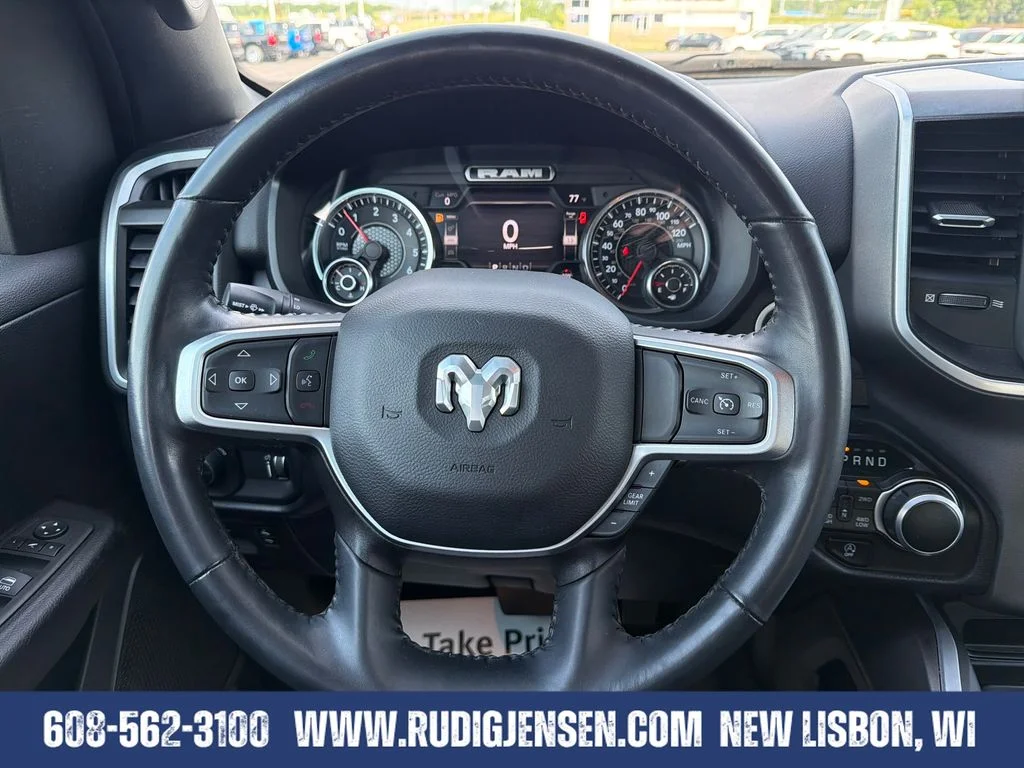 Used 2022 White Ram Big Horn/Lone Star image 14