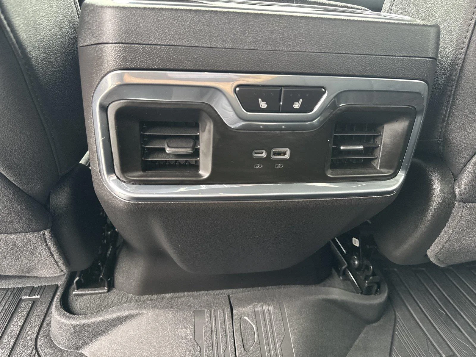 Used 2025 Sterling Metallic GMC SLT image 31