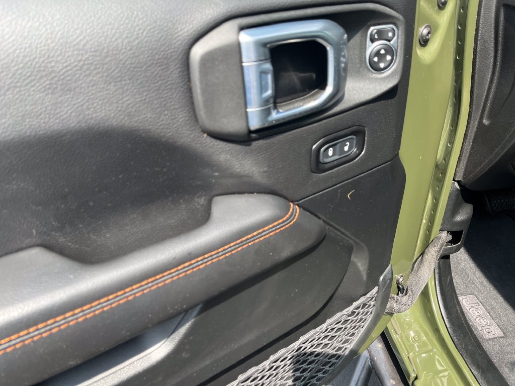 Used 2021 Green Jeep Mojave image 11