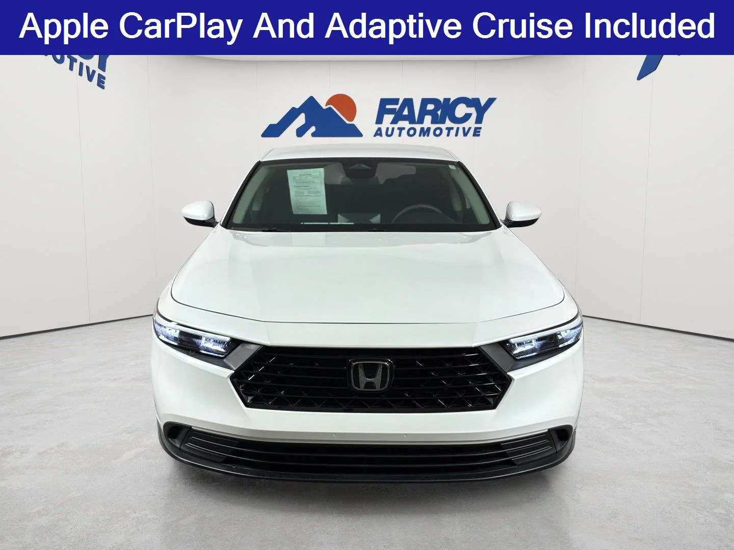 Used 2024 Platinum White Pearl Honda LX image 4