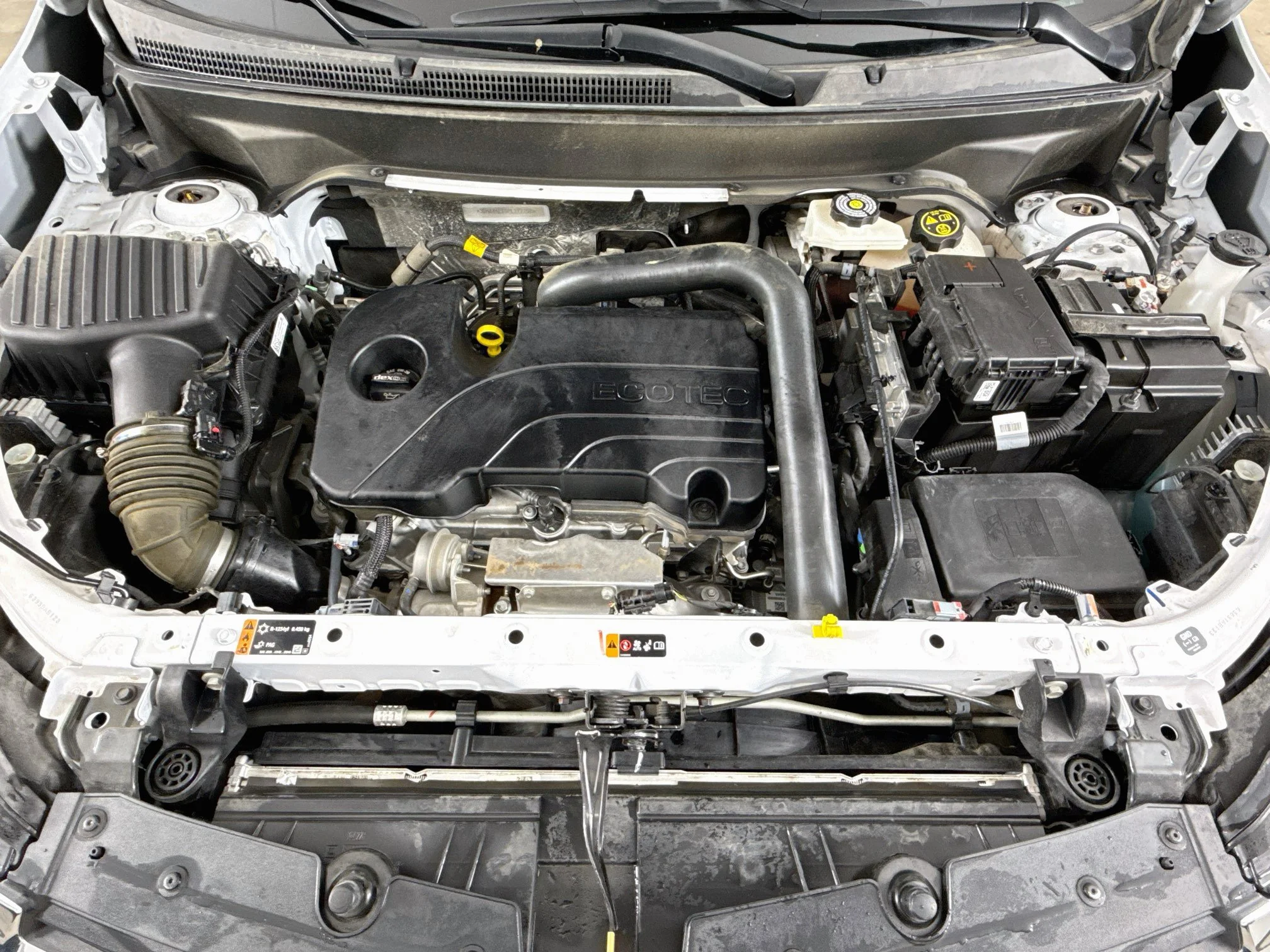 Used 2023 SUMMIT WHITE Chevrolet LT image 31