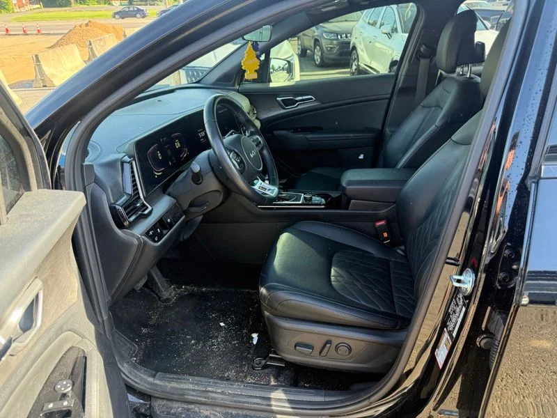 Used 2024 Black Kia X-Line image 8