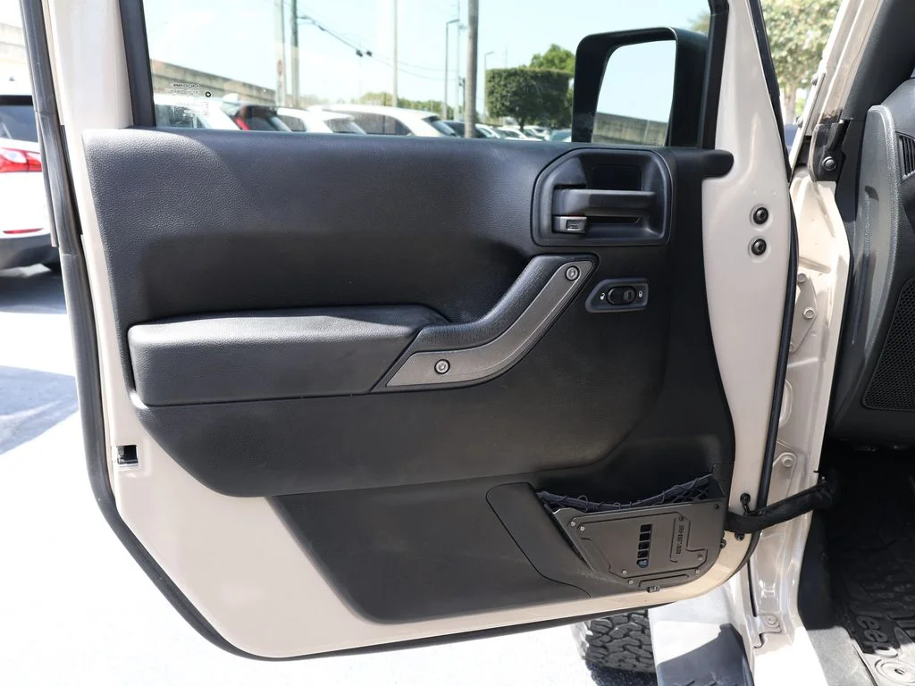 Used 2016 Beige Jeep Unlimited Sport image 10