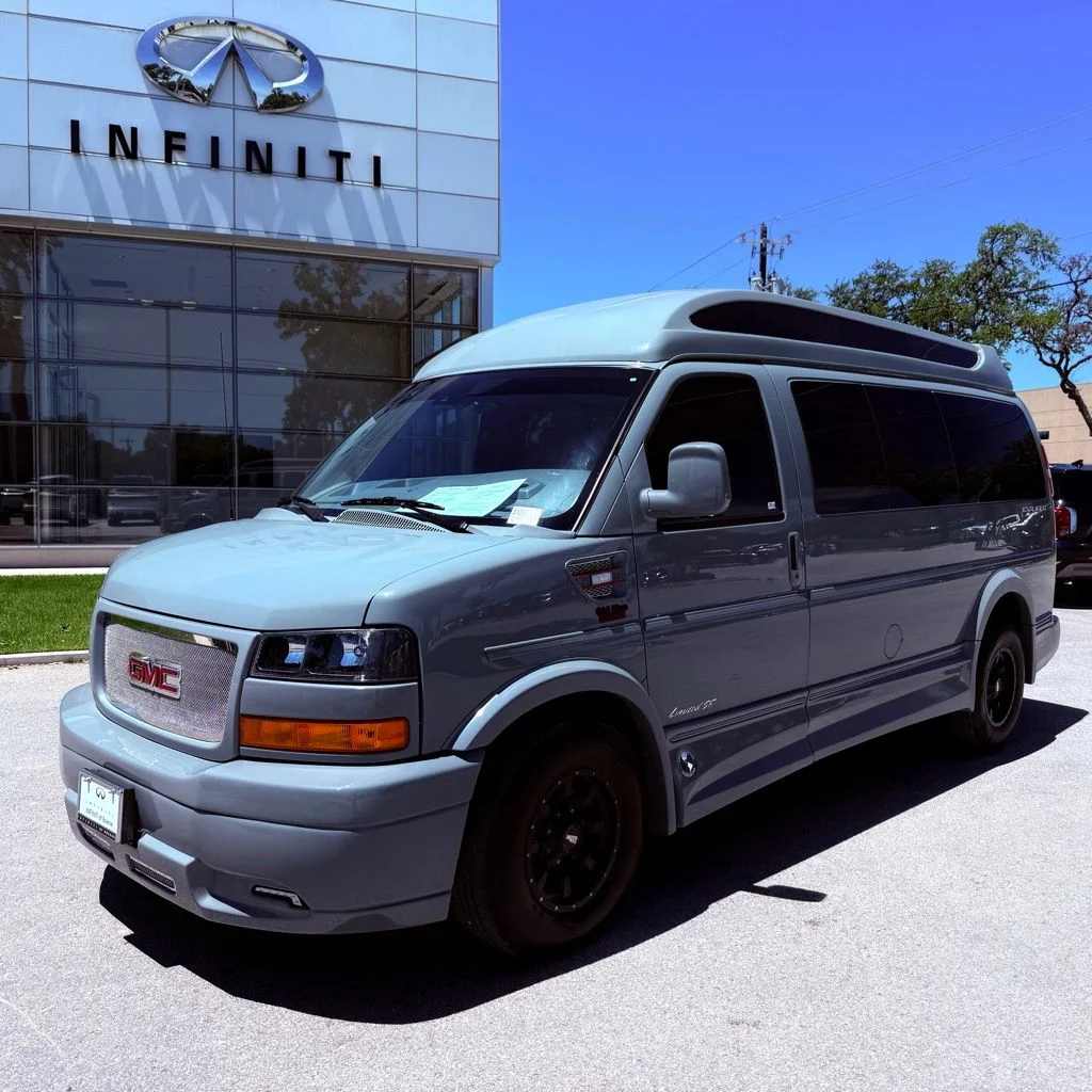 2025 GMC Savana 2500's photo