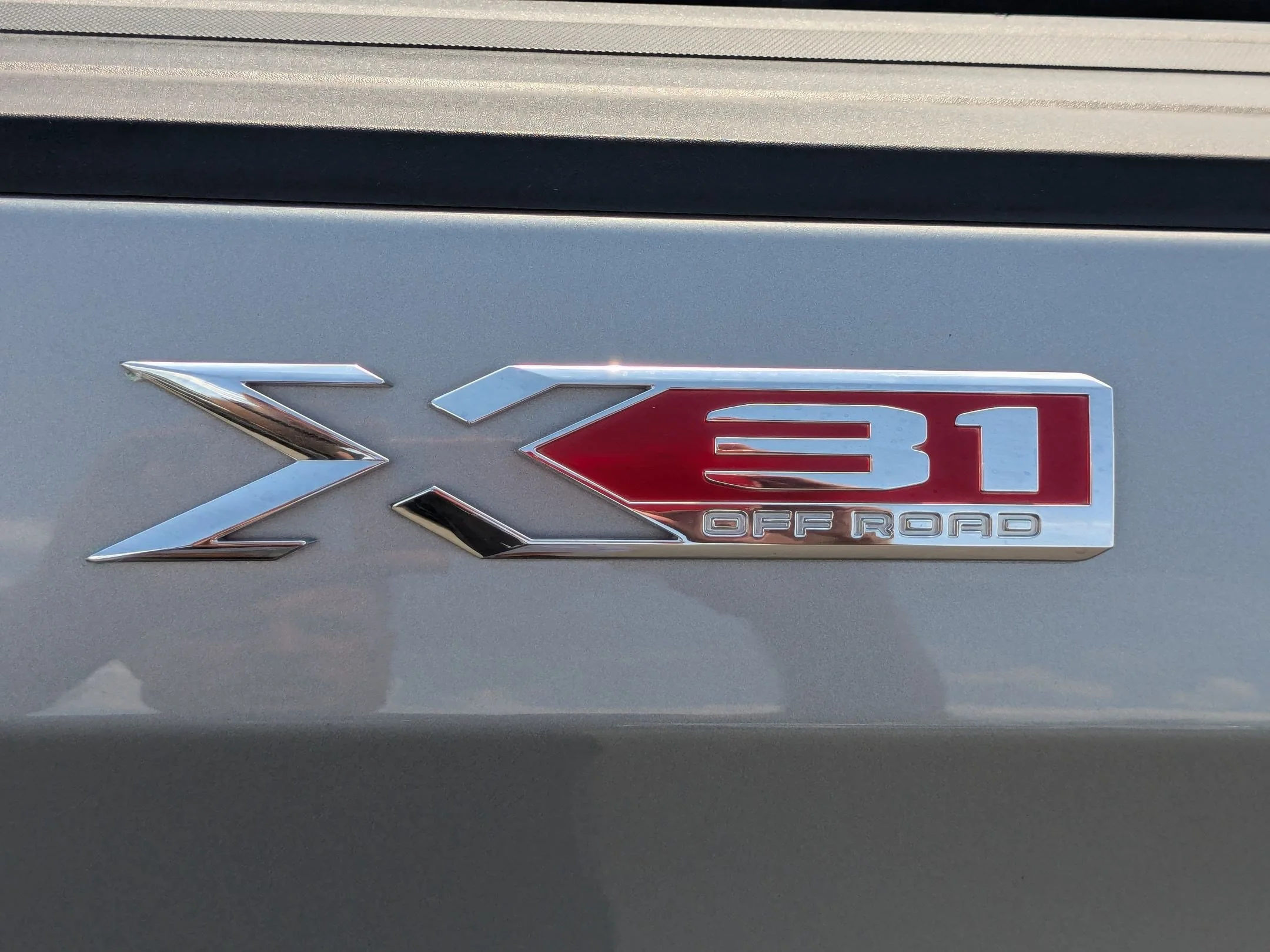 Used 2024 Sterling Metallic GMC Elevation image 14