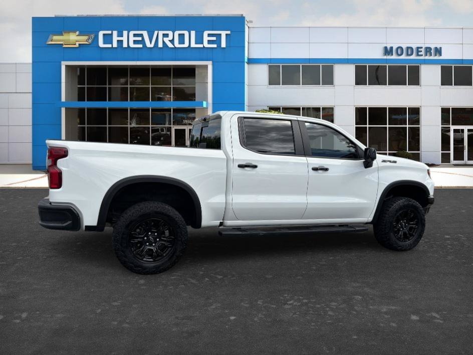 Used 2024 Summit White Chevrolet ZR2 image 6