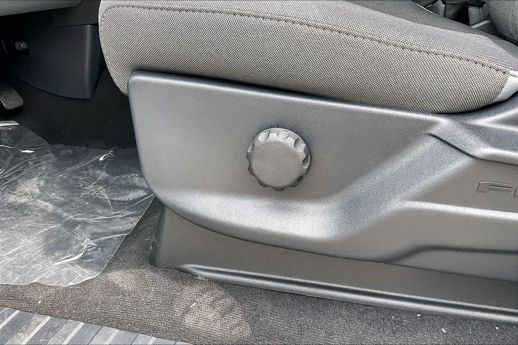 New 2026 Ford Super Duty F-350 XL 4D Crew Cab