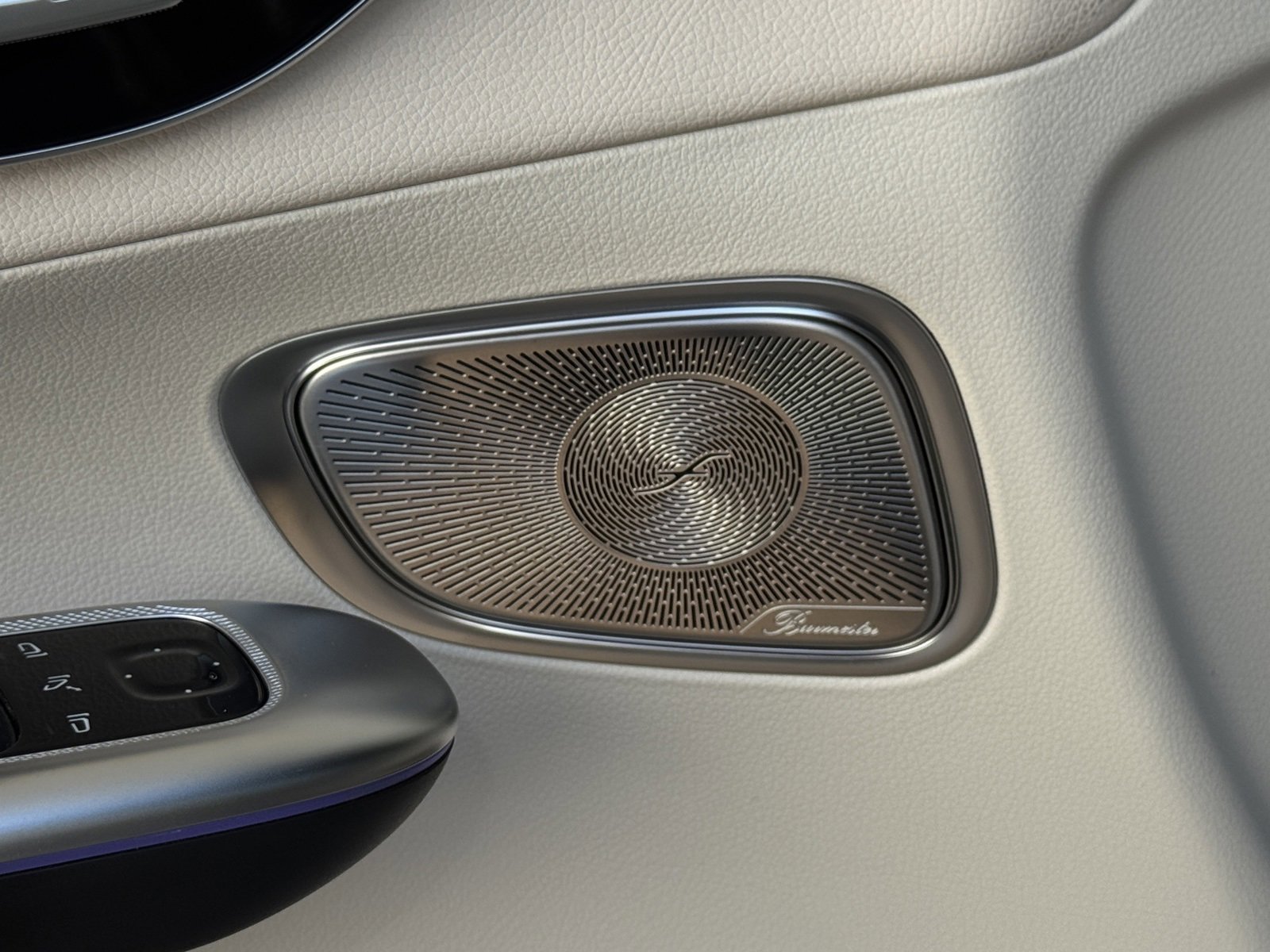 New 2026 Cirrus Silver Metallic Mercedes-Benz GLC 300 image 37