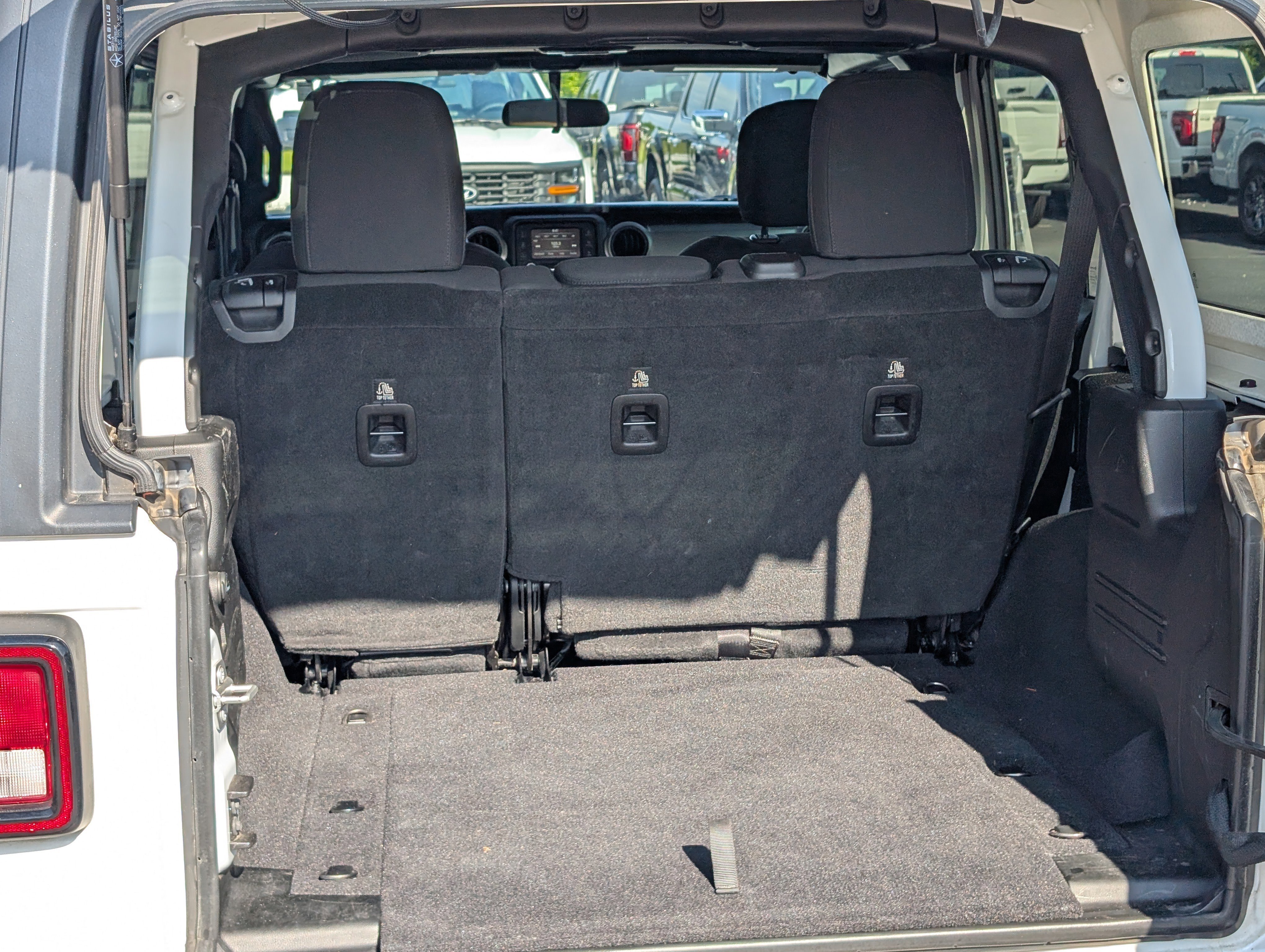 Used 2018 White Jeep Sport image 46