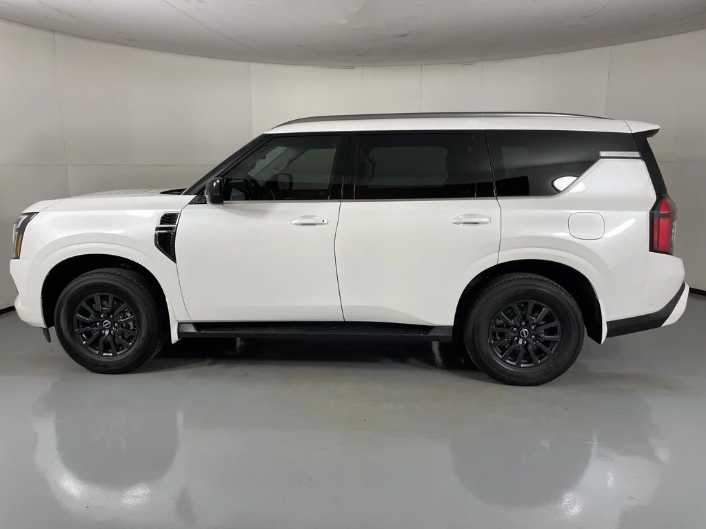 2026 Nissan Armada SV - Photo 5
