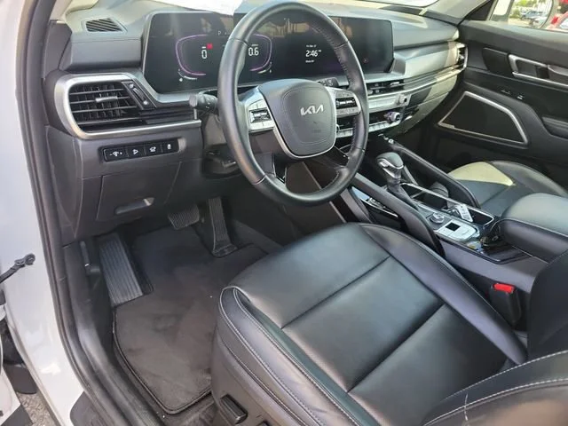 2025 Kia Telluride S - Photo 19