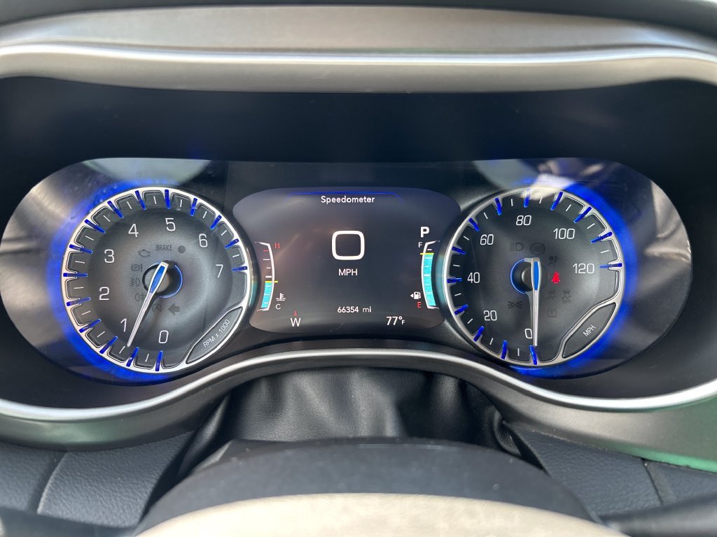2023 Chrysler Pacifica Touring L - Photo 26