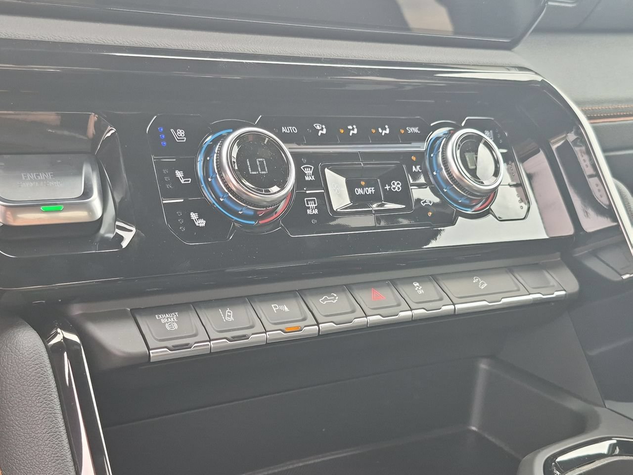 2026 GMC Sierra 2500HD AT4 - Photo 11