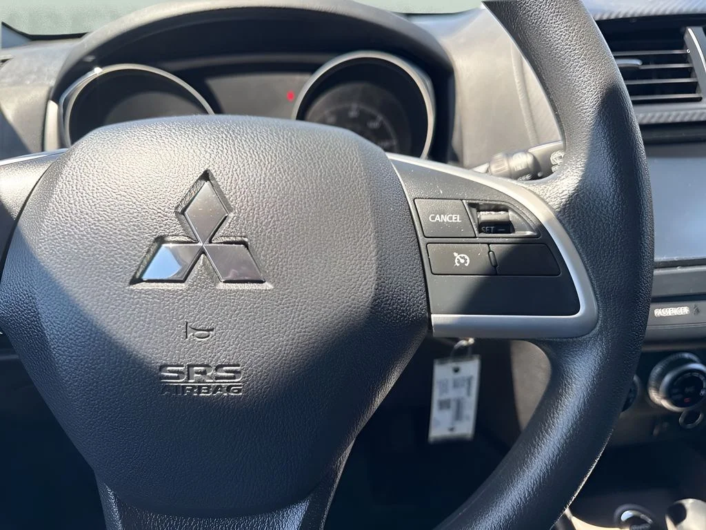 Used 2023 Silver Mitsubishi 2.0 ES image 14
