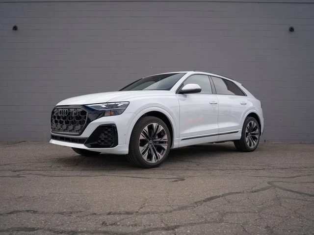 2025 Audi Q8 55 Premium Plus