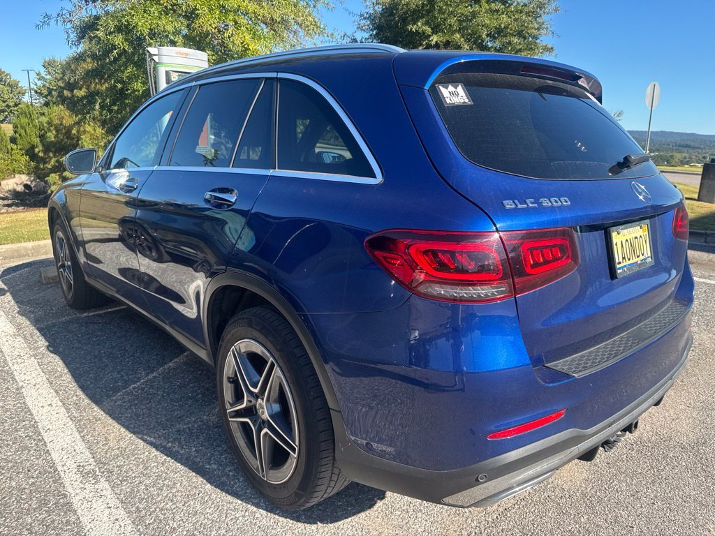 Used 2021 Brilliant Blue Metallic Mercedes-Benz GLC 300 image 3