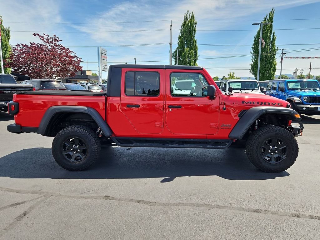Used 2022 Red Jeep Mojave image 7