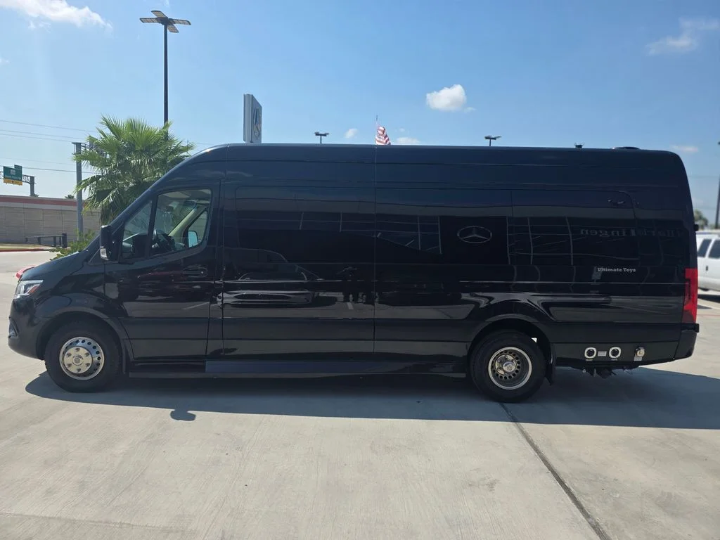 Used 2020 Black Mercedes-Benz Cargo 170 WB image 6