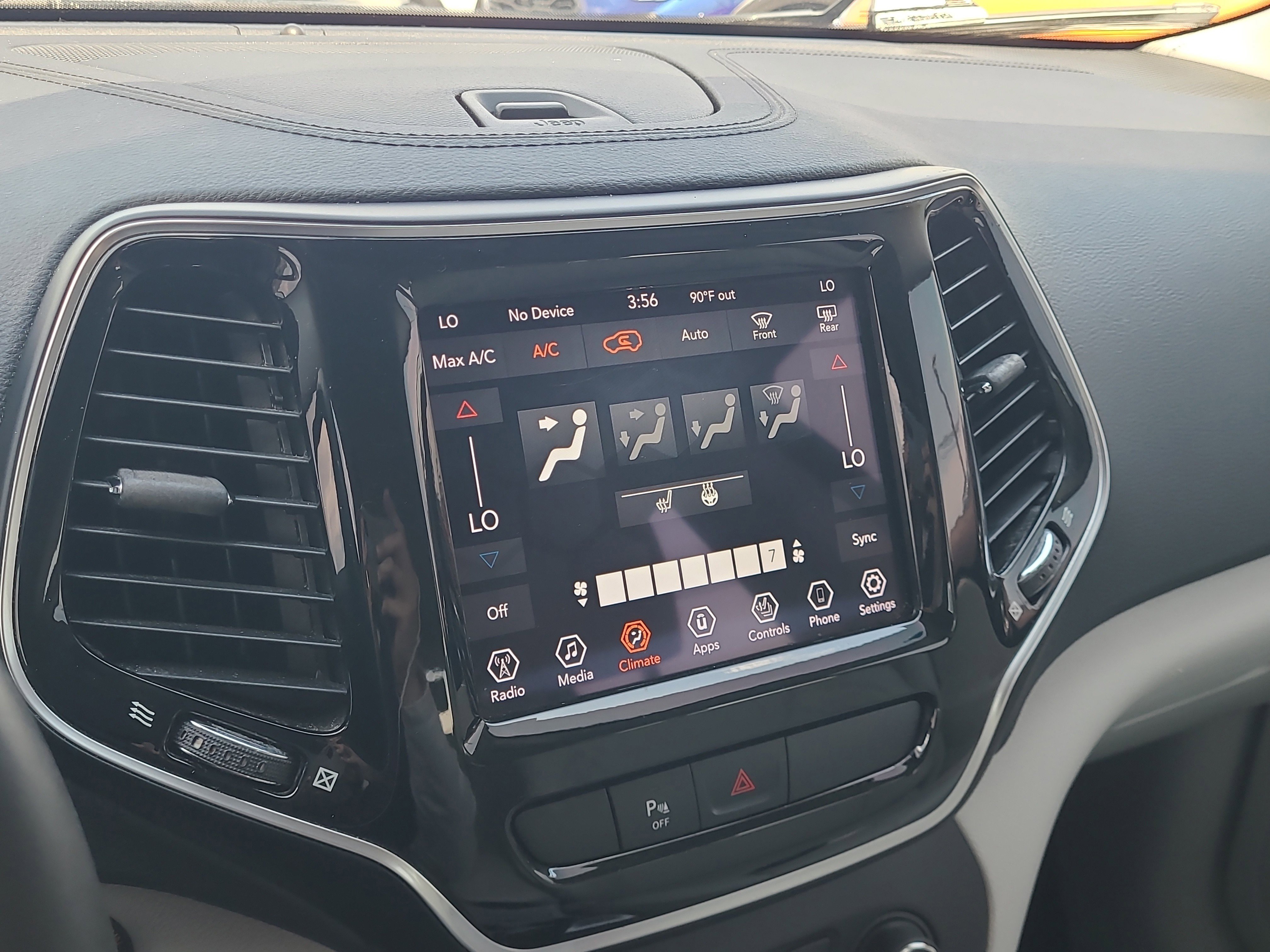 Used 2020 Diamond Black Crystal Pearlcoat Jeep Limited image 22