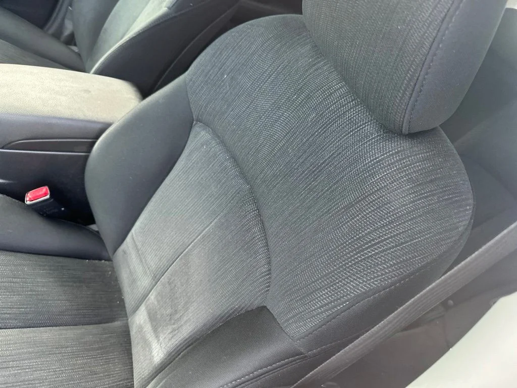 Used 2014 Blue Subaru 2.5i Premium image 3
