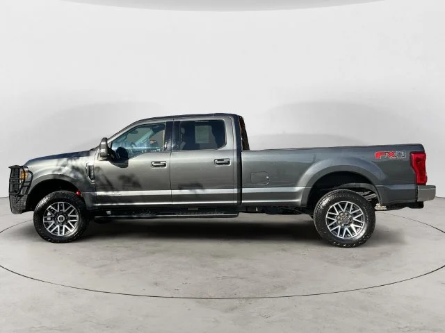 Used 2017 Magnetic Ford Lariat image 8