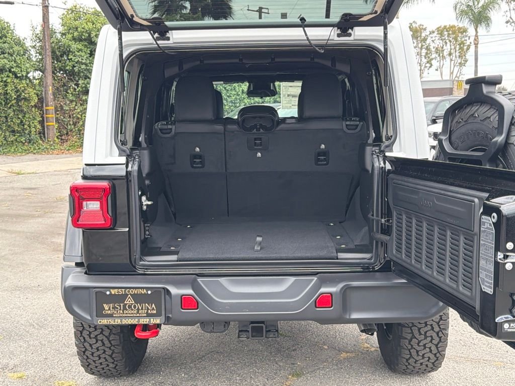 New 2026 Black Clear-Coat Exterior Paint Jeep Rubicon image 16