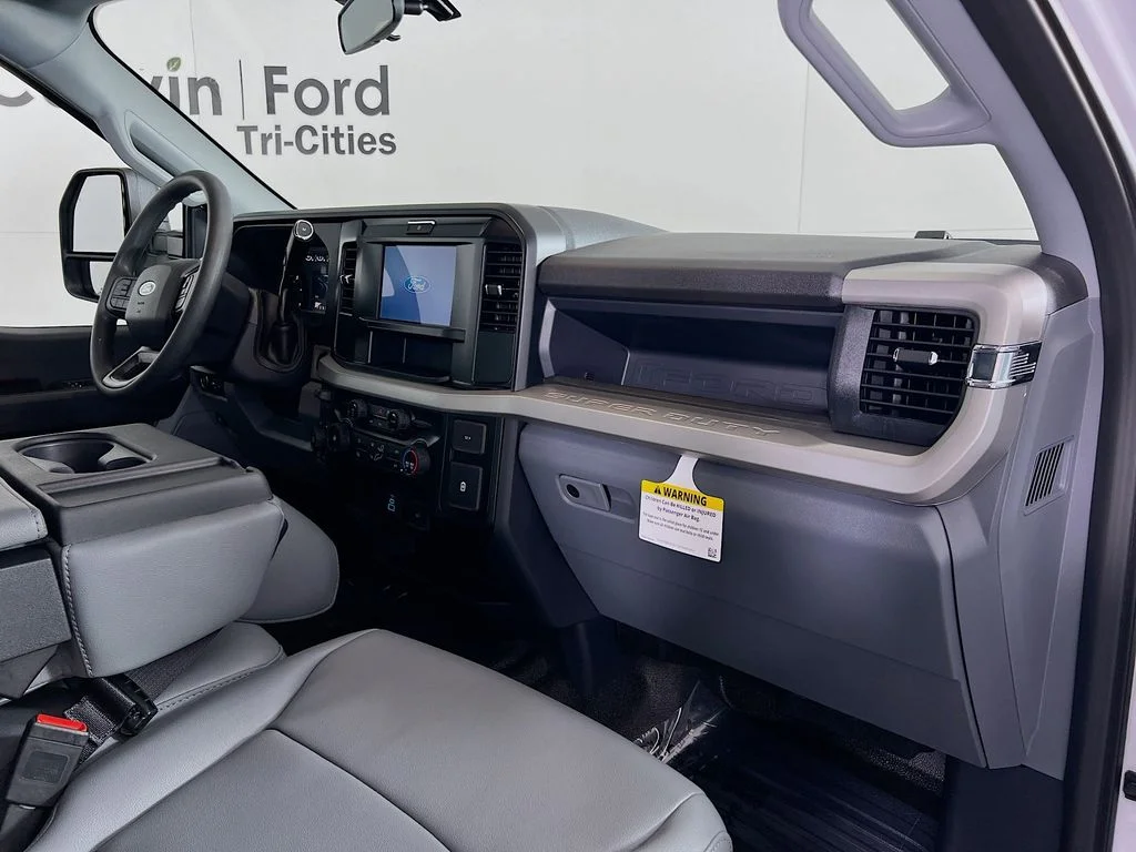 New 2026 Oxford White Ford XL image 26