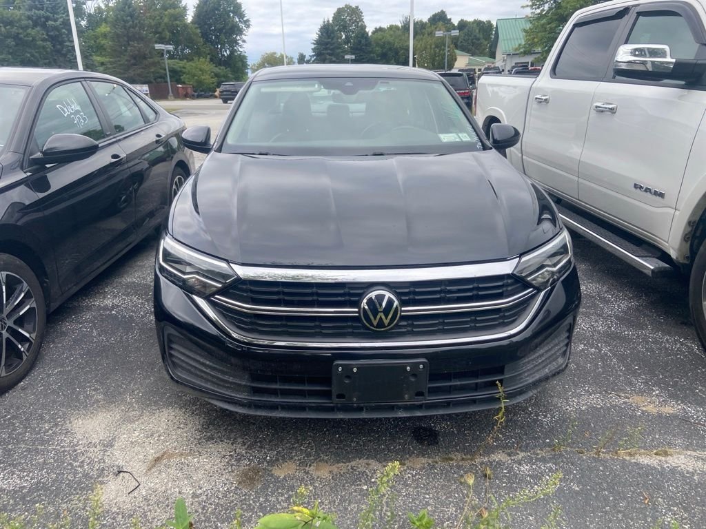 Used 2024 Black Volkswagen 1.5T SE image 2