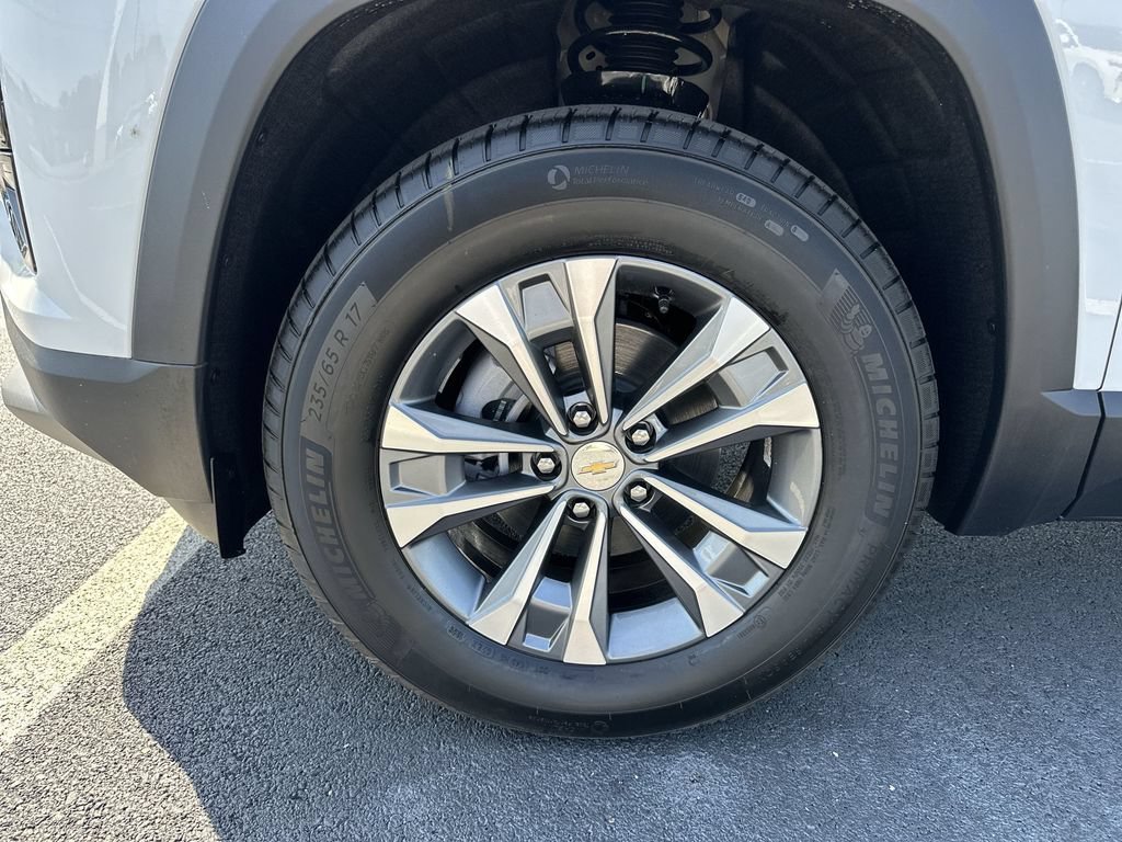New 2026 Summit White Chevrolet LT image 16