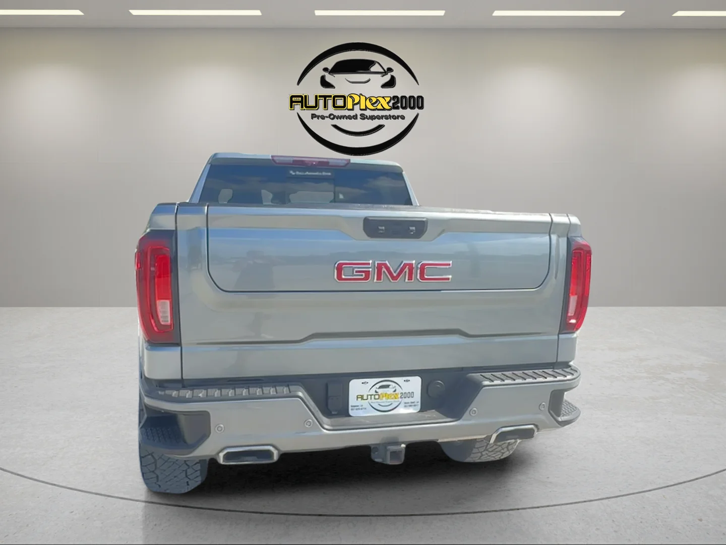 Used 2024 Silver GMC Denali image 6
