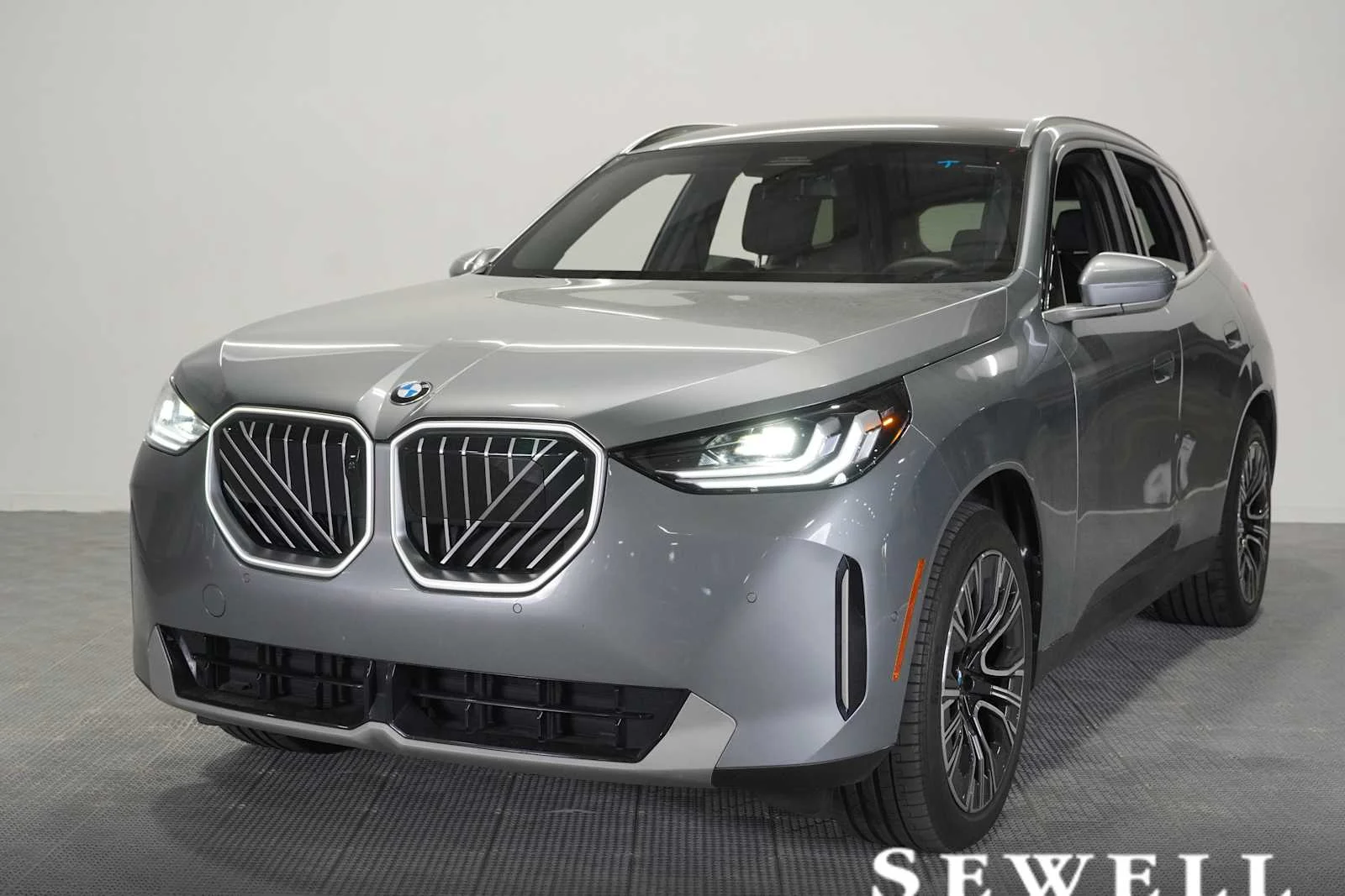 2025 BMW X3 30 XDRIVE's photo