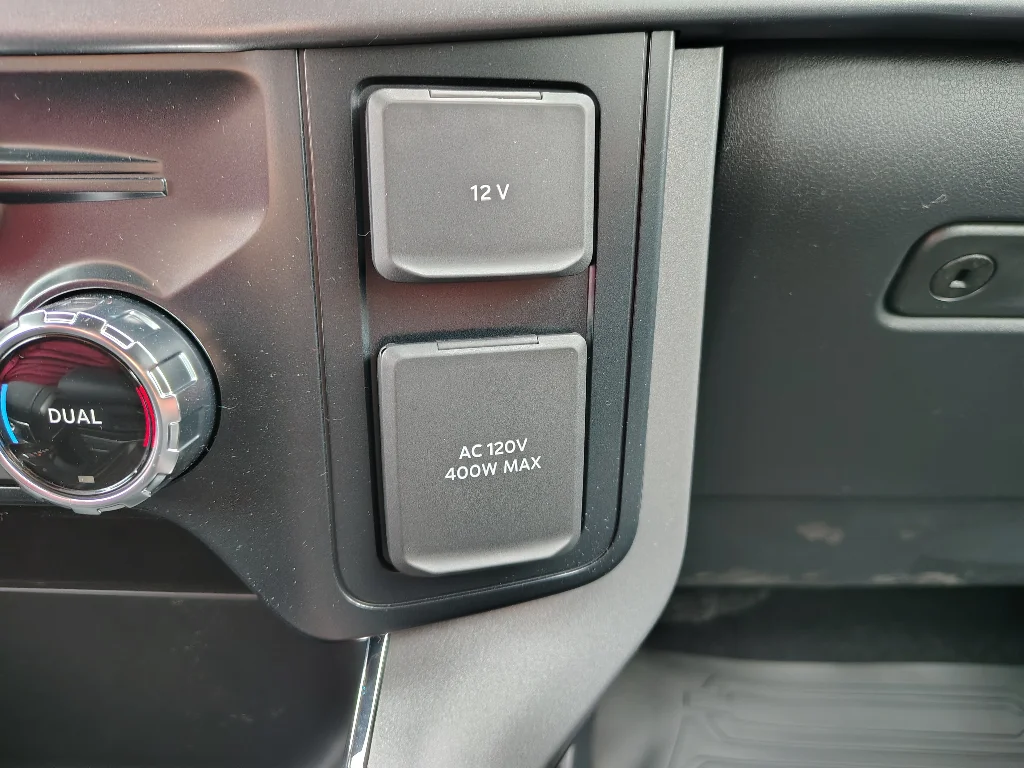 New 2026 Carbonized Gray Metallic Ford XLT CREW CAB 4X4 5.0 image 23