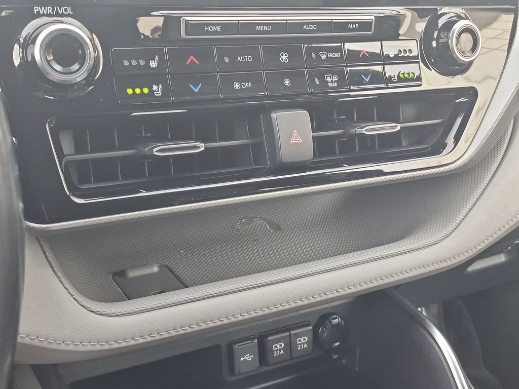 Used 2021 Gray Toyota Platinum image 31
