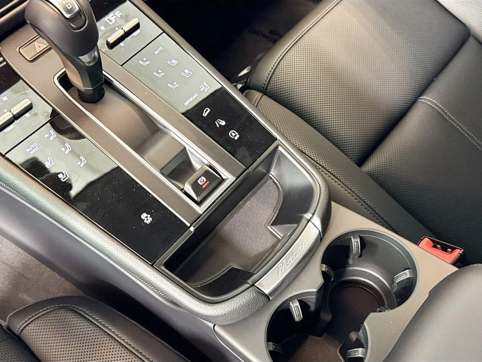 New 2026 Dolomite Silver Metallic Porsche  image 19