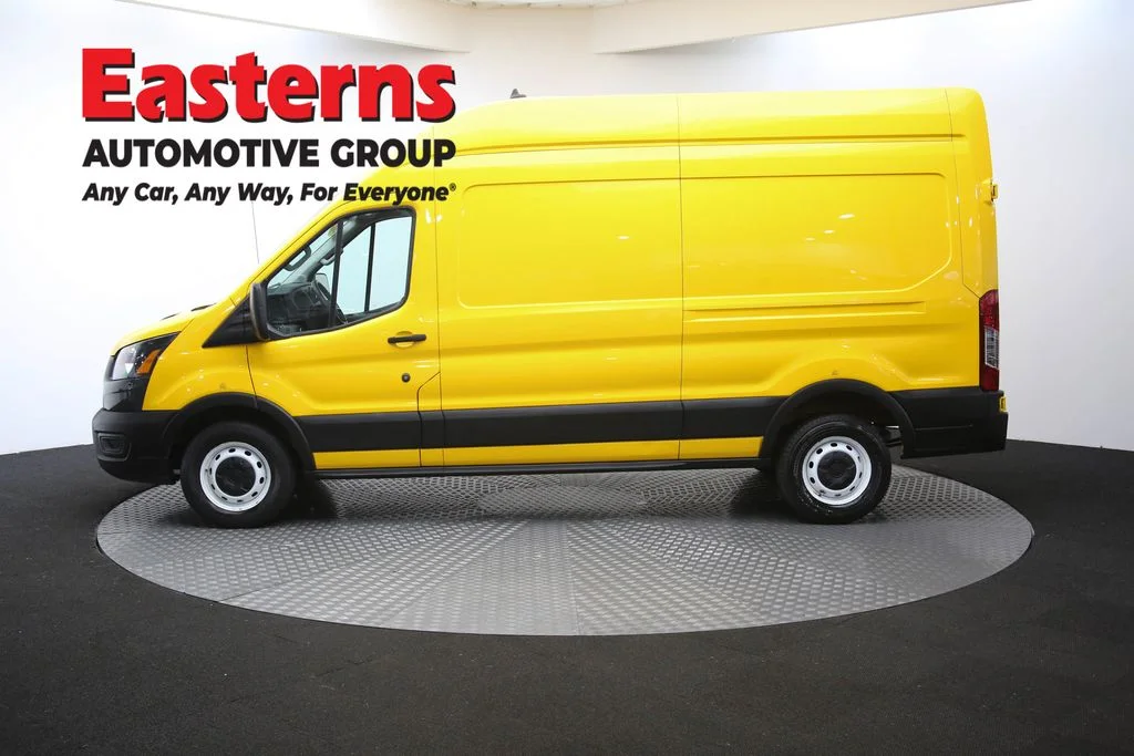 Used 2021 Yellow Ford Base image 61