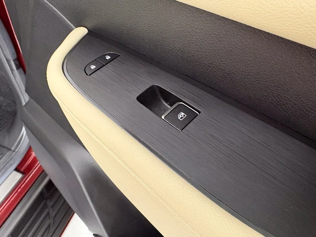 Used 2025 Red Nissan Platinum Reserve image 13