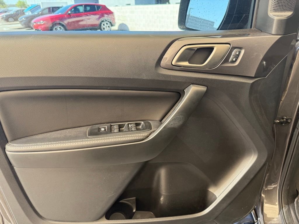 Used 2020 Magnetic Ford Lariat image 14