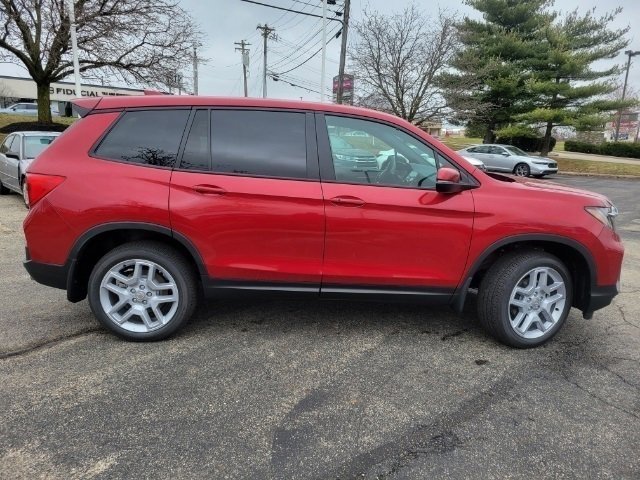 Certified Used 2024 Radiant Red Metallic II Honda EX-L image 31