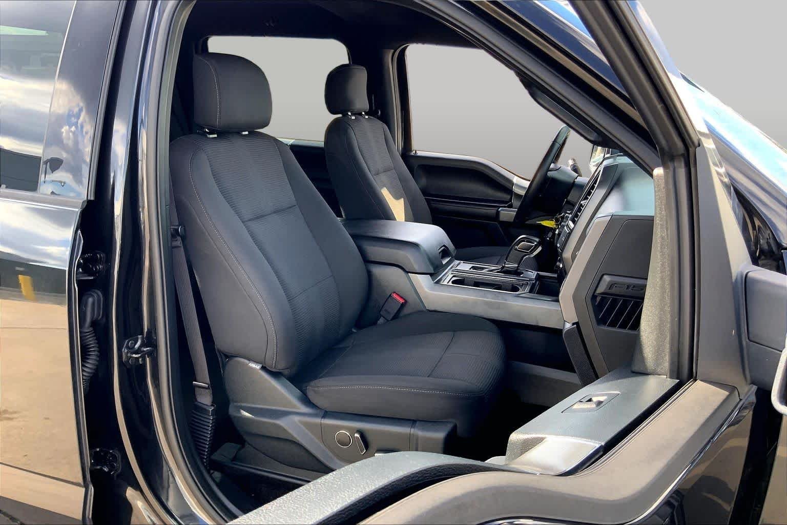 Used 2015 Tuxedo Black Metallic Ford XLT image 8