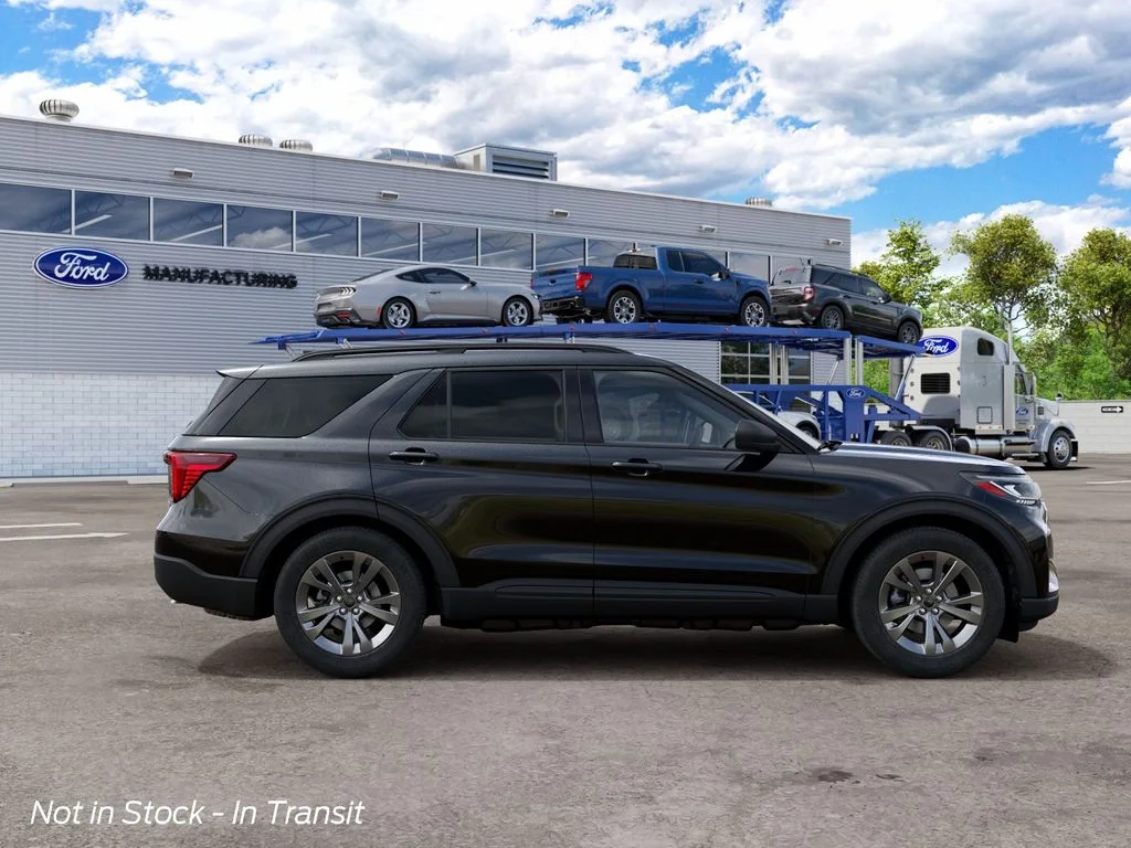 New 2027 Black Ford Active image 5