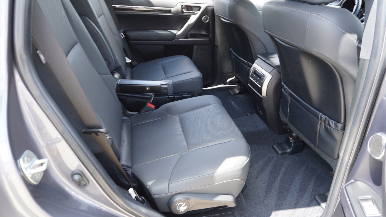 Certified Used 2023 Gray Lexus GX 460 Premium image 33