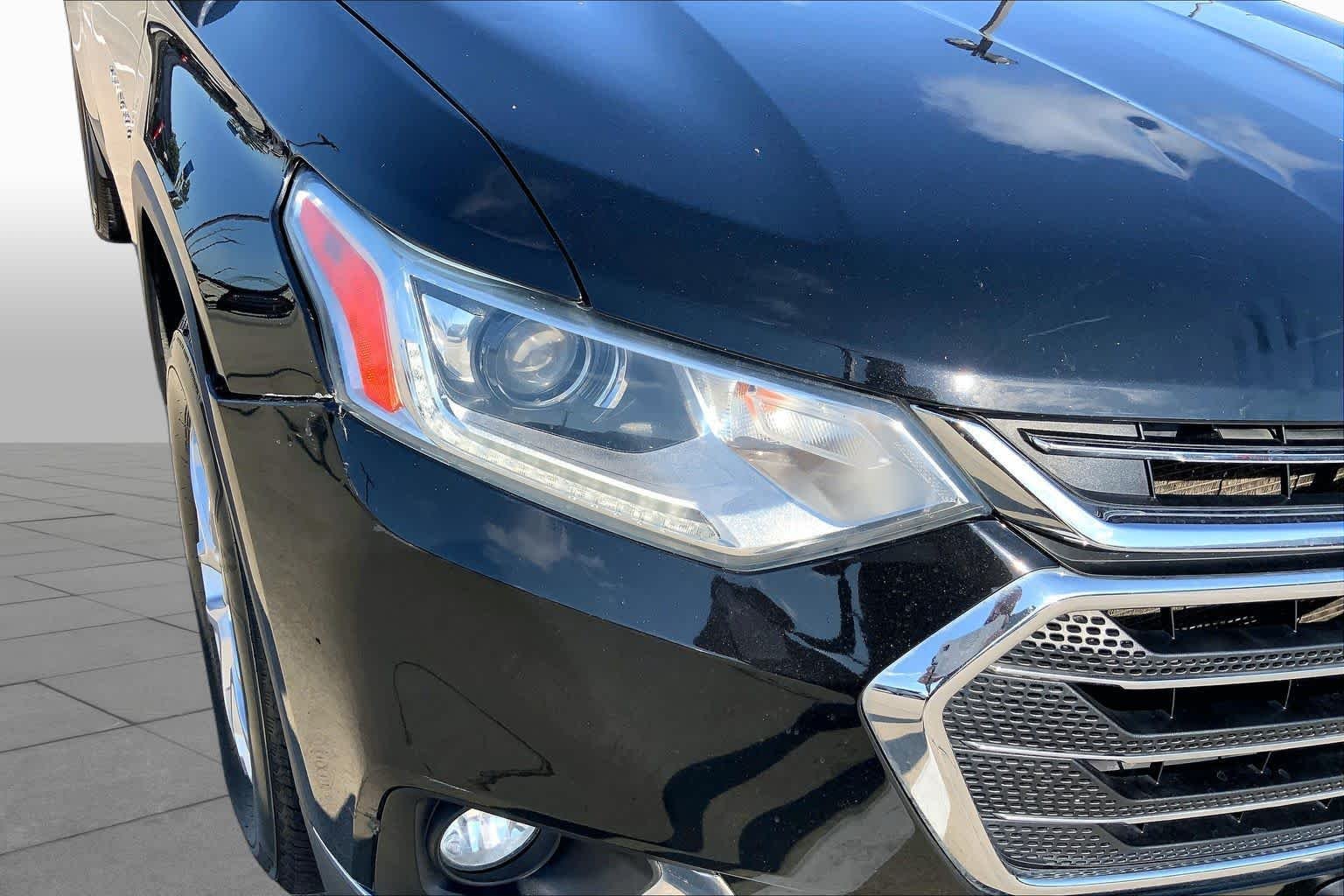 Used 2021 Mosaic Black Metallic Chevrolet LT Cloth image 26