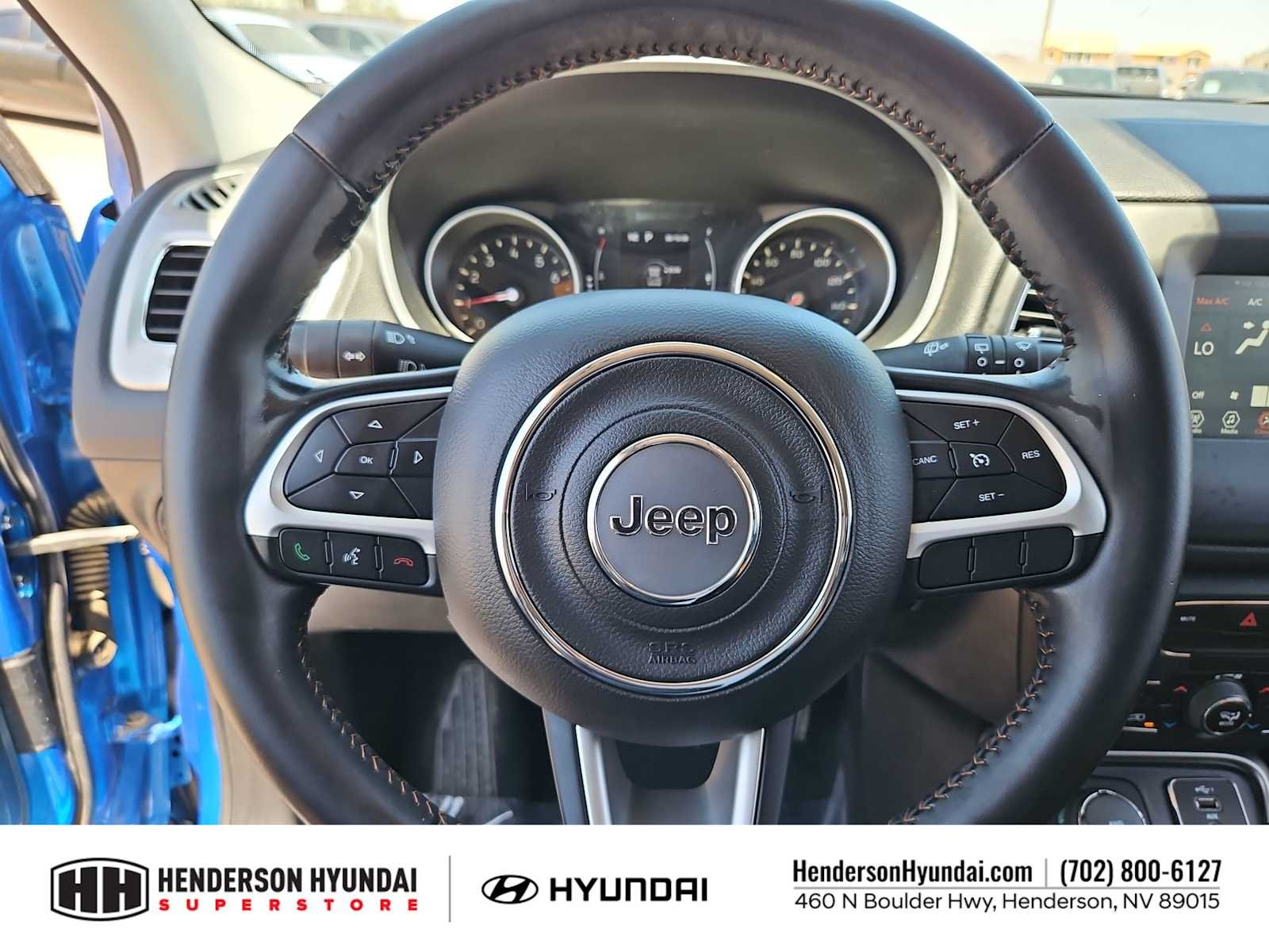 Used 2020 Laser Blue Pearlcoat Jeep Latitude image 22